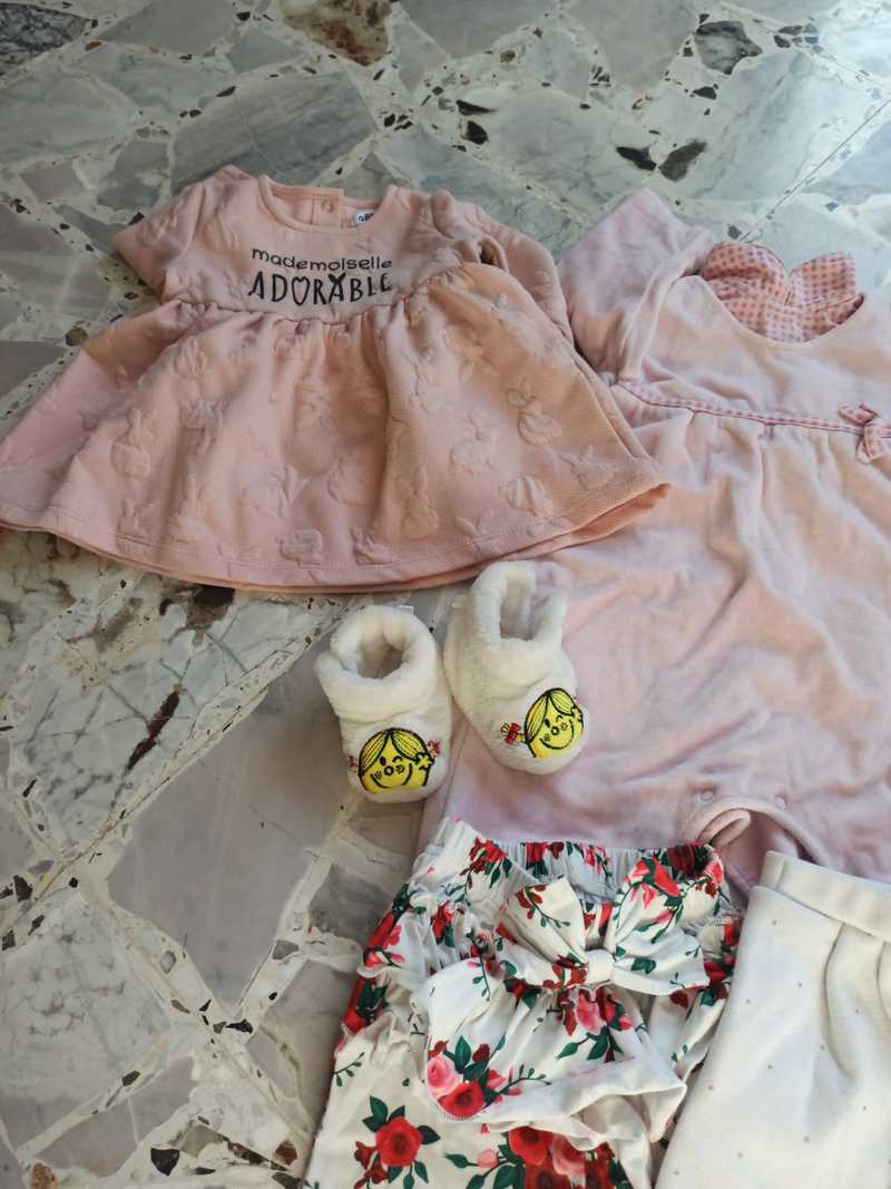 Lot vêtements bébé fille 6 mois