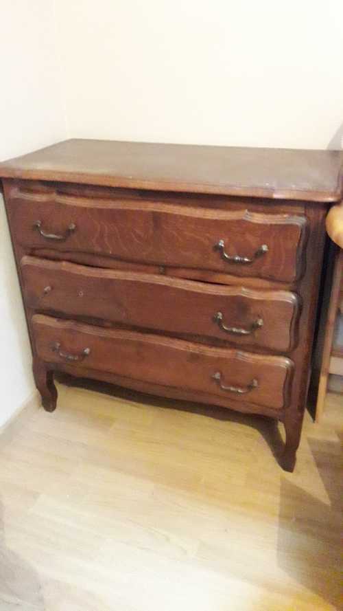 Commode en bois 