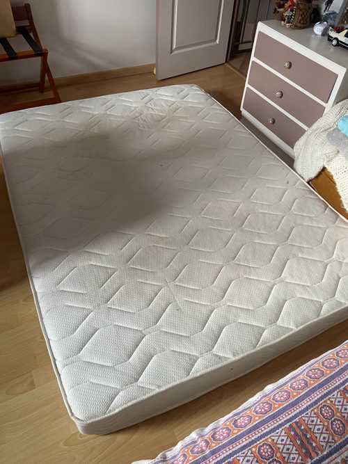 Matelas  140