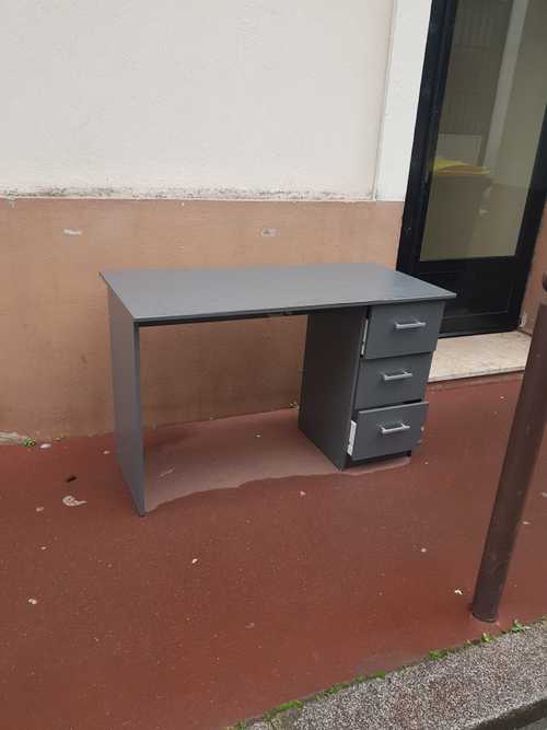 Bureau gris