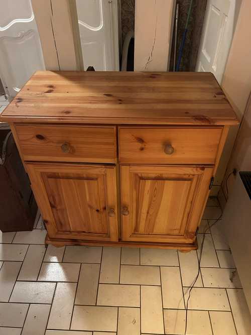 Petite commode en pin - 2 tiroirs et portes