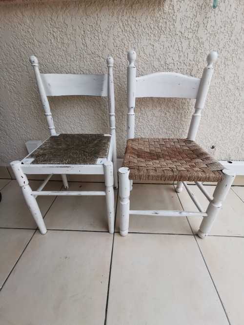 Donne 2 chaises