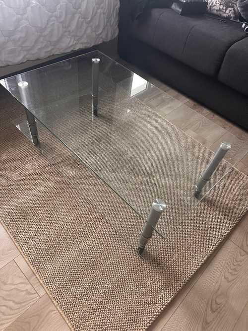 Table basse en verre