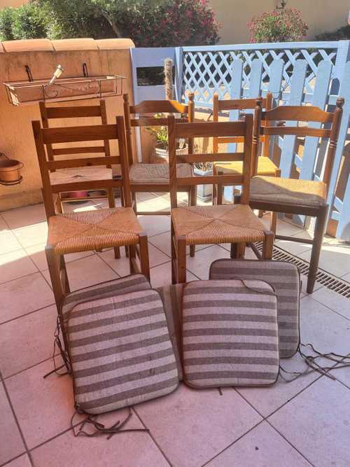 6 chaises paillées avec galettes d'assise