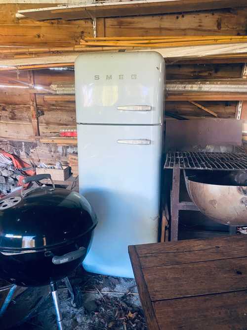 Frigo Smeg ancienne pour faire un armoire