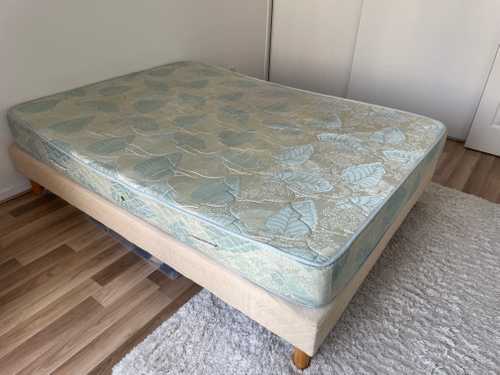 Ensemble matelas et sommier 