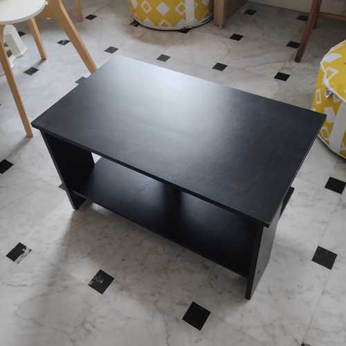 Table basse noire bois