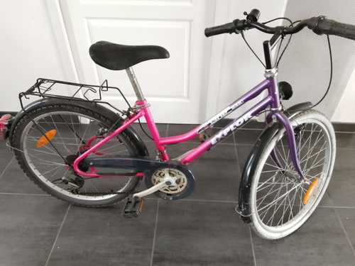 VELO fille 24"