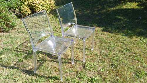 2 chaises polycarbonate transparent