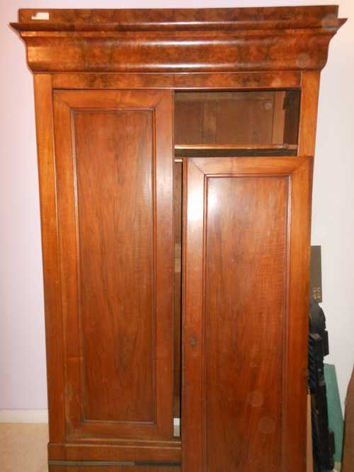 PETITE ARMOIRE ANCIENNE PLACAGE NOYER A RENOVER BE